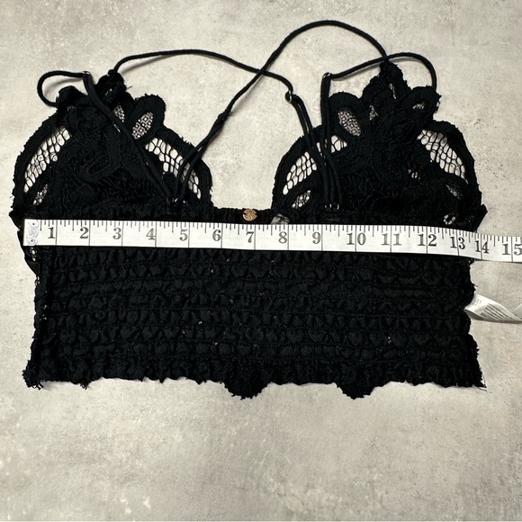 FREE PEOPLE‎ ONE Adella Black Lace Bralette Medium Boho Top Sexy Lightweight - Picture 13 of 15